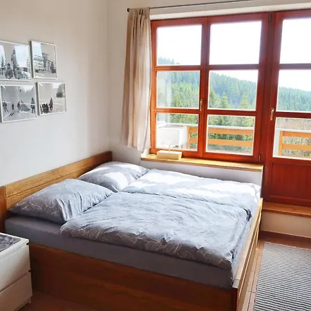Cihlářka - Horský 103 *